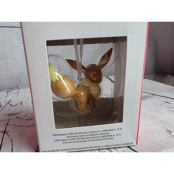 Hallmark Pokemon Eevee Christmas Tree Ornament Holiday Decor New - Picture 2 of 3